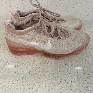 Nike Air Vapormax 2023 FK Flyknit Oatmeal Pink DV6840-101 Ladies size 9